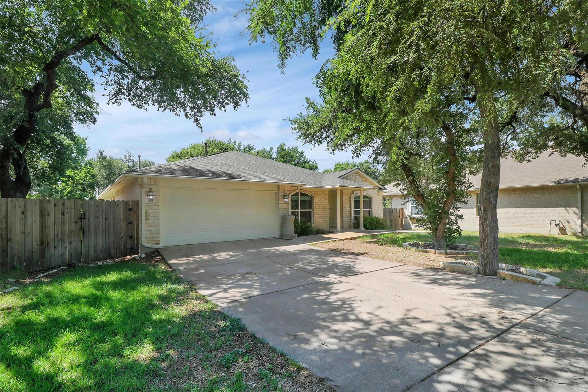 305 Dayna Cv Property Photo 2