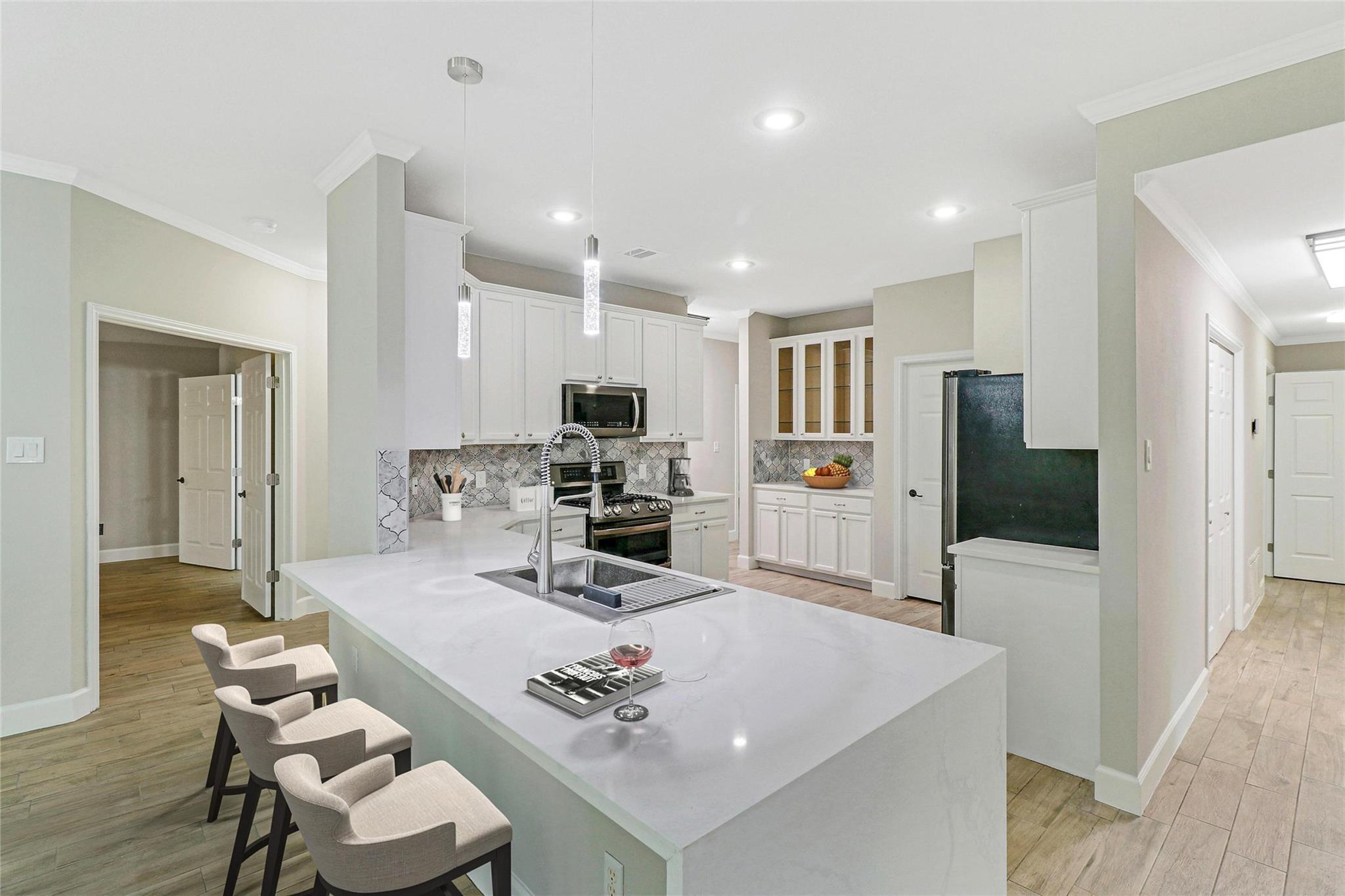 305 Dayna Cv Property Photo 12