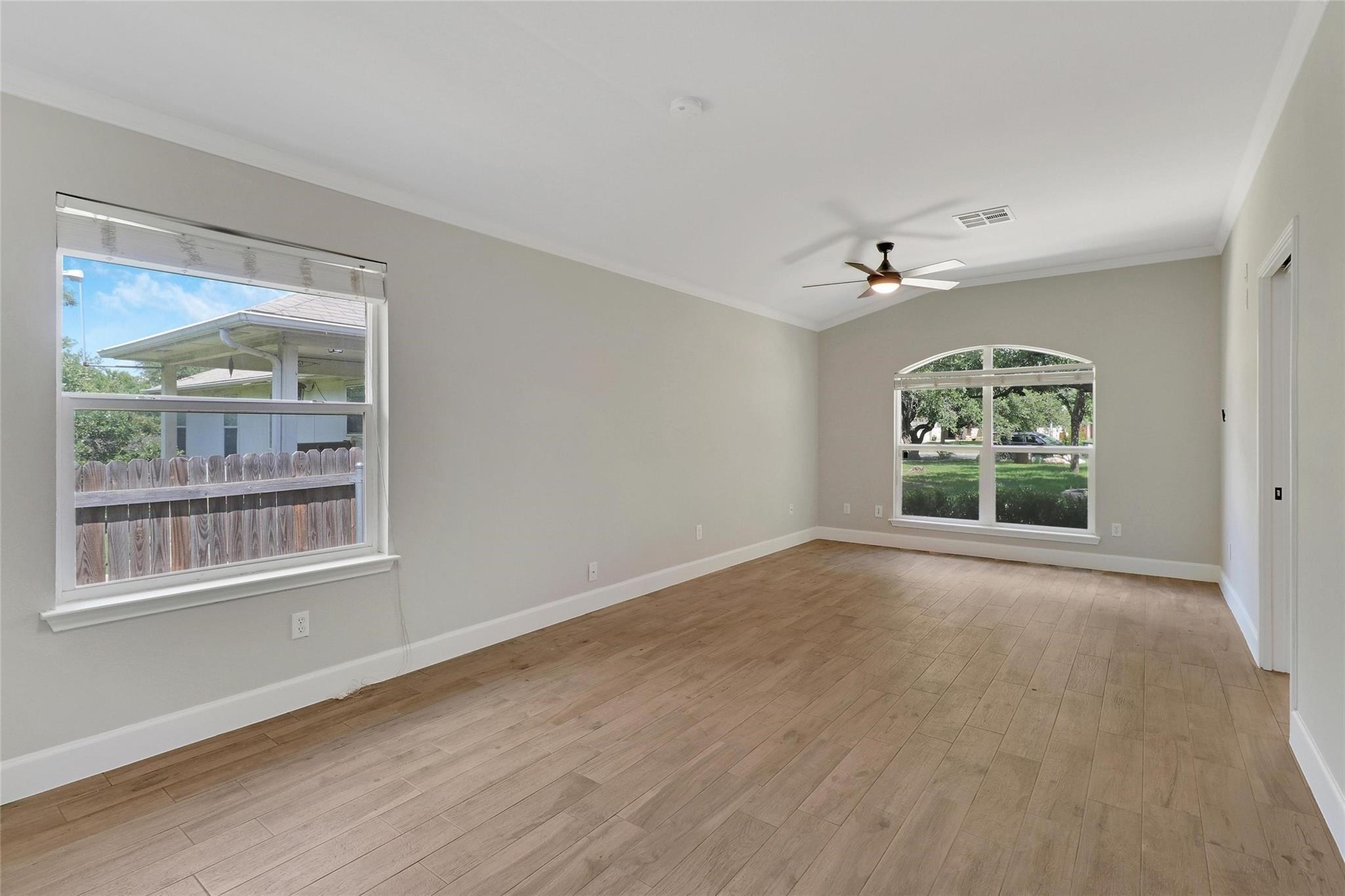 305 Dayna Cv Property Photo 14