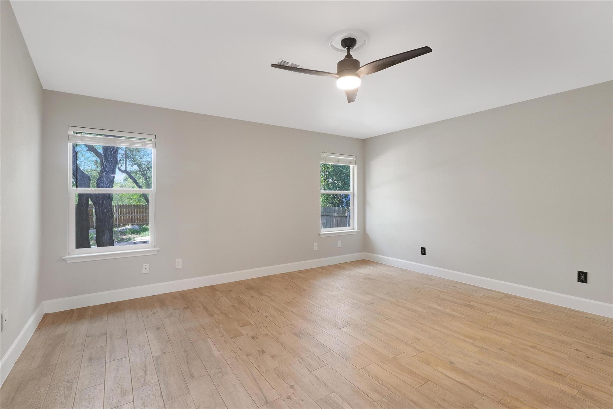 305 Dayna Cv Property Photo 17