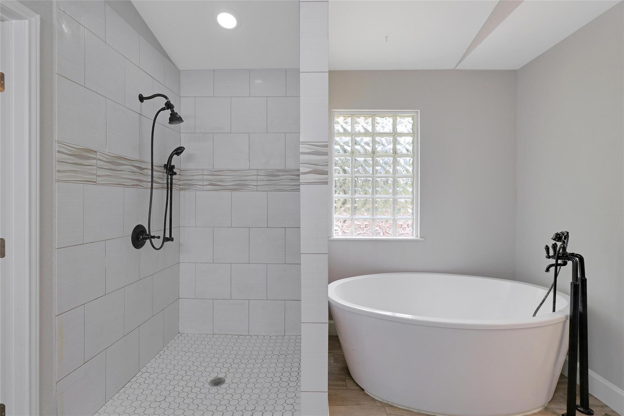 305 Dayna Cv Property Photo 20
