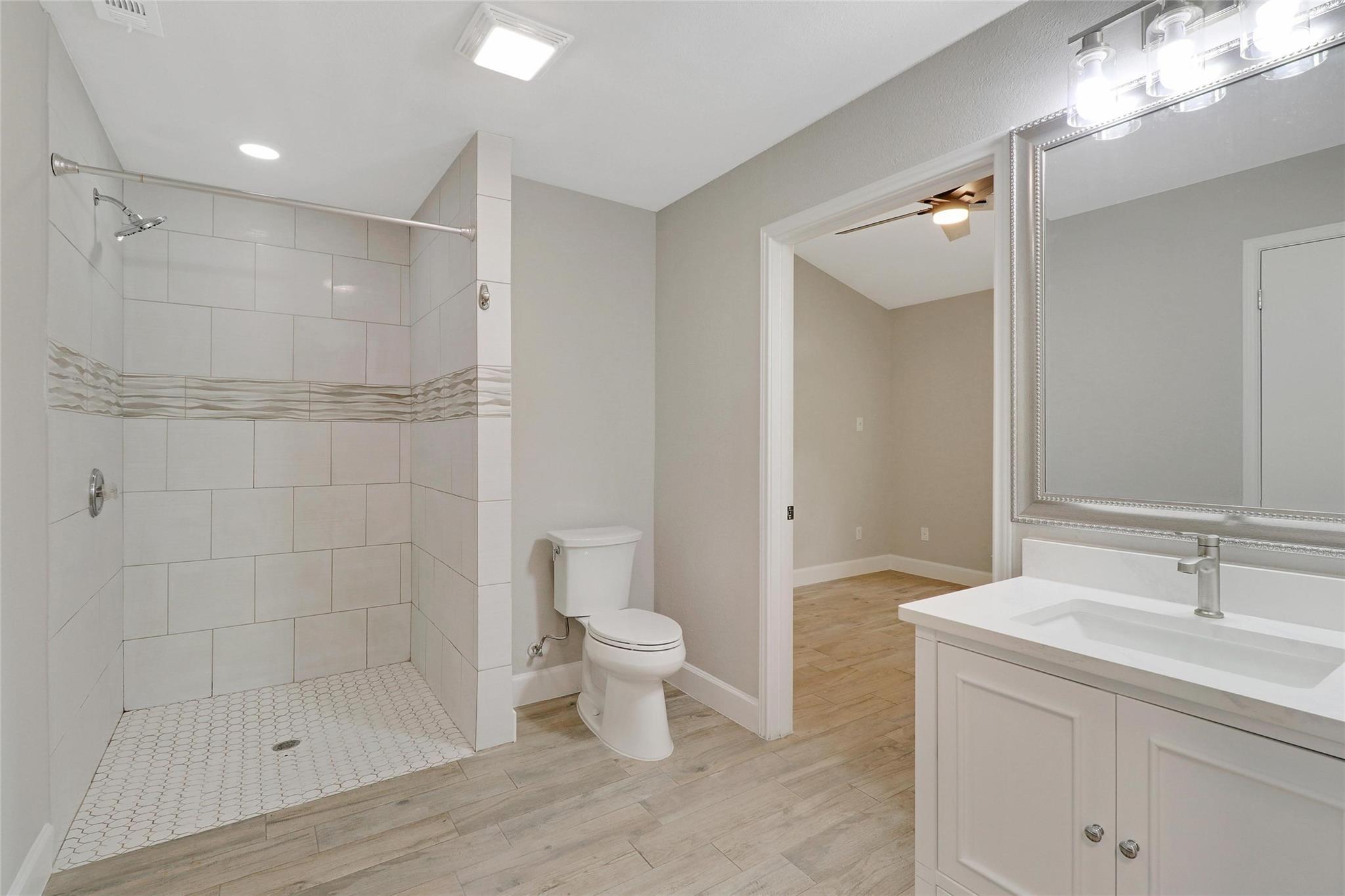 305 Dayna Cv Property Photo 23
