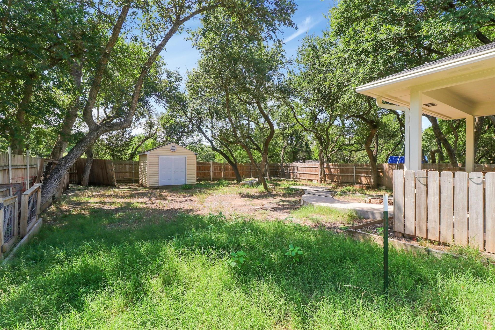 305 Dayna Cv Property Photo 24