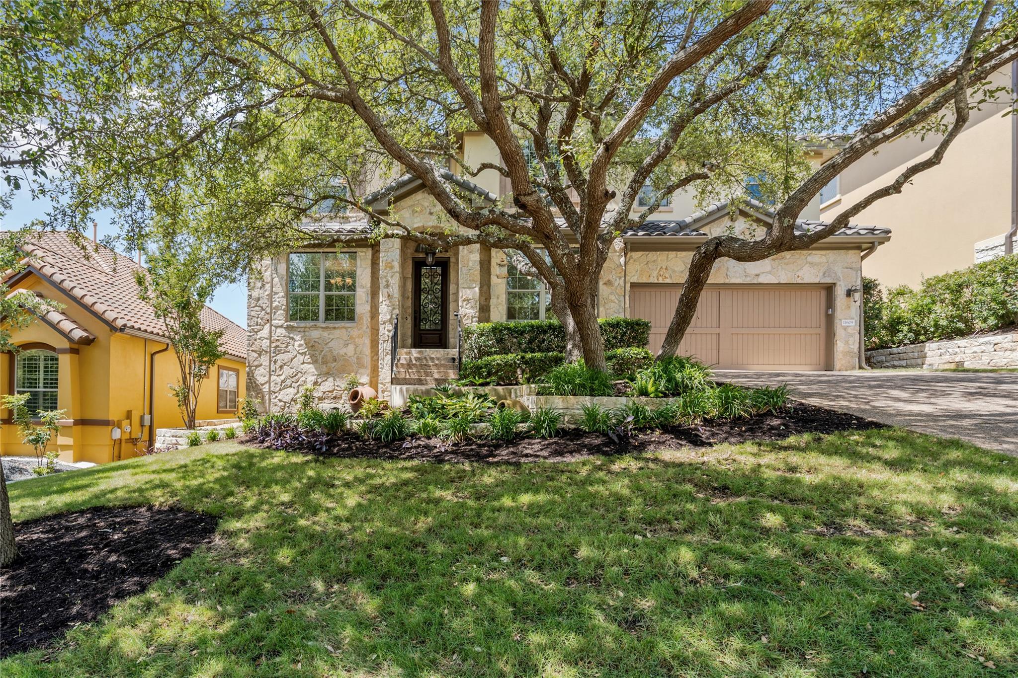11609 Woodland Hills Trl Property Photo 1