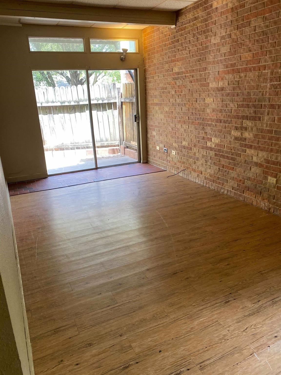 1014 Bois D Arc St #a Property Photo 6