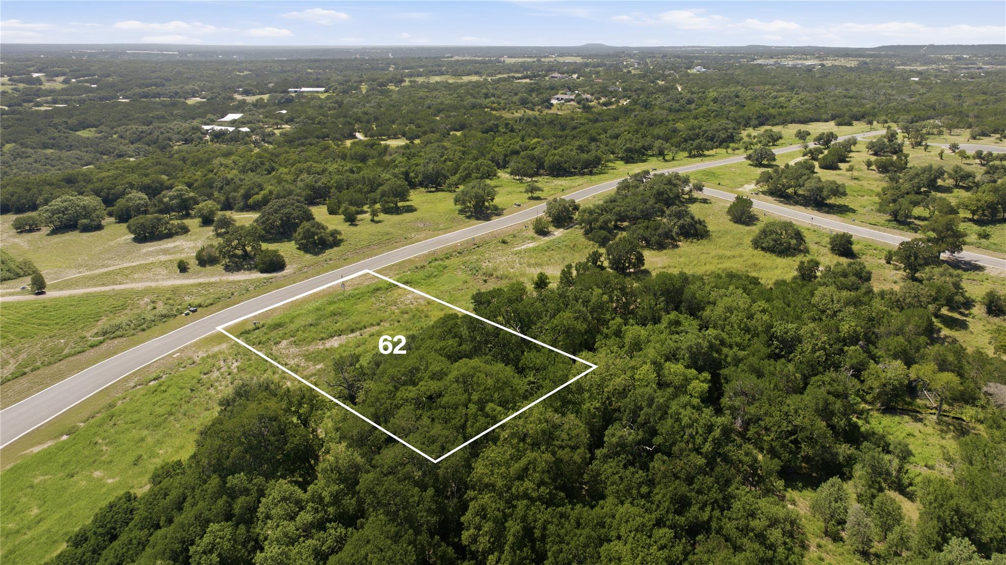 1300 Meadow Oak Xing Property Photo 3