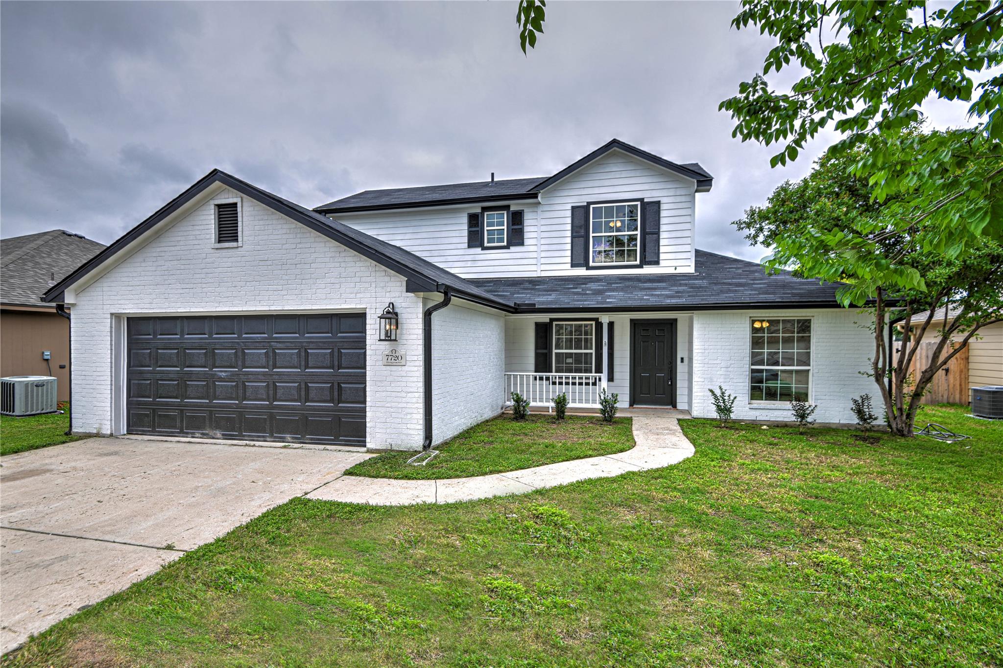 7720 Honeysuckle Dr Property Photo