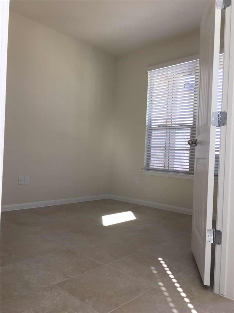 5708 Scenic Lake Dr Property Photo 4