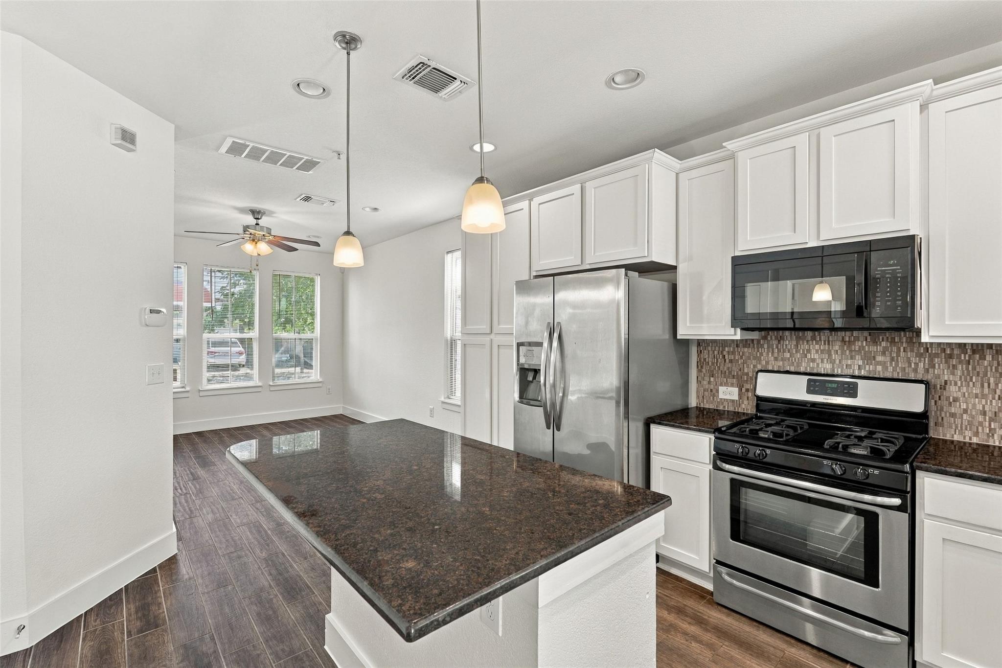 7414 Wolverine St Property Photo 11