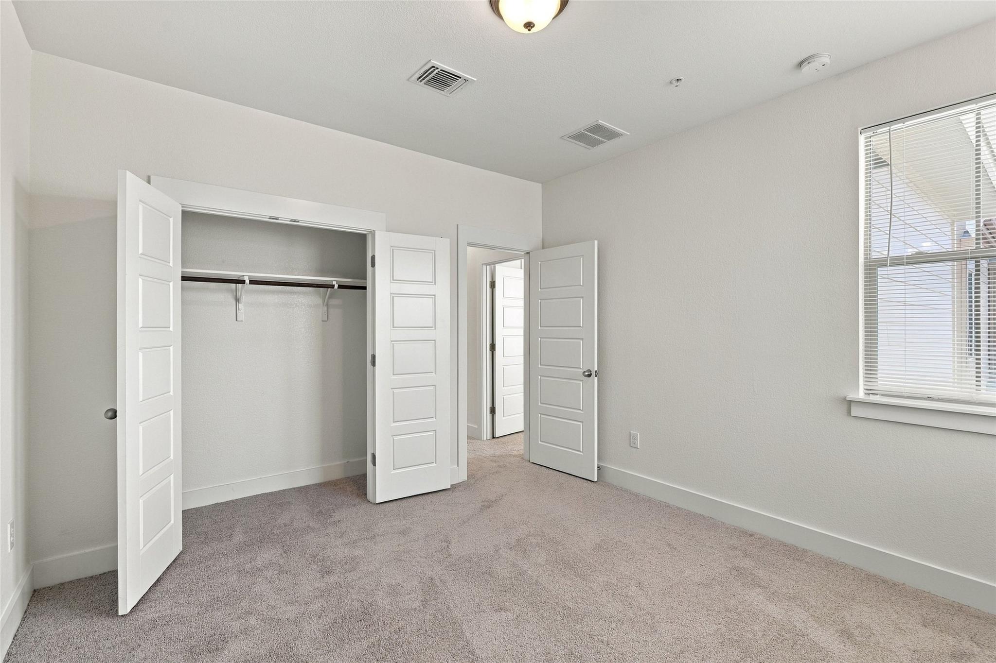 7414 Wolverine St Property Photo 17