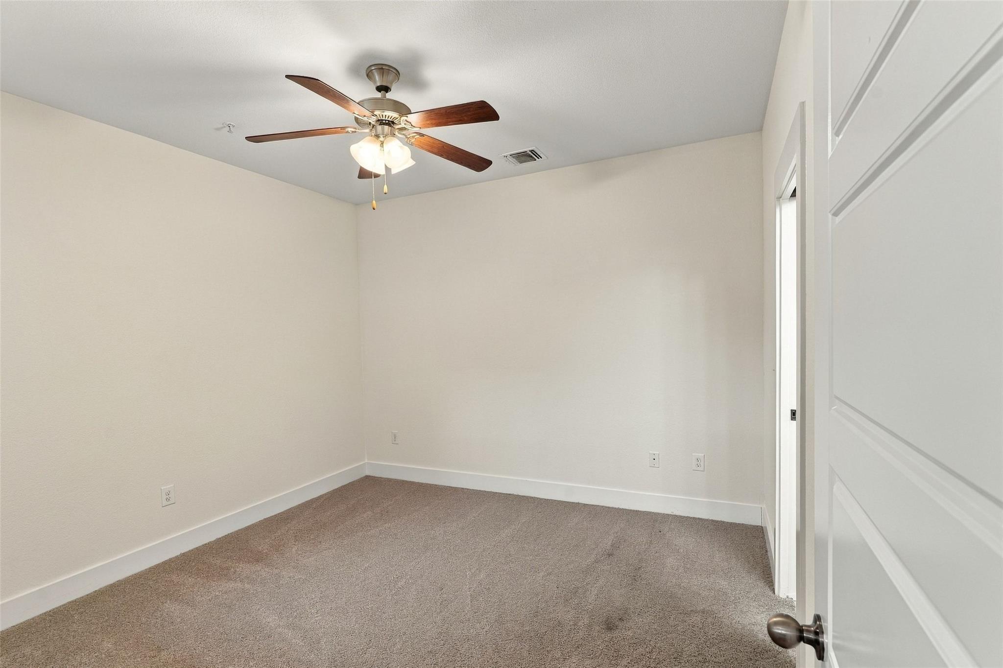 7414 Wolverine St Property Photo 29