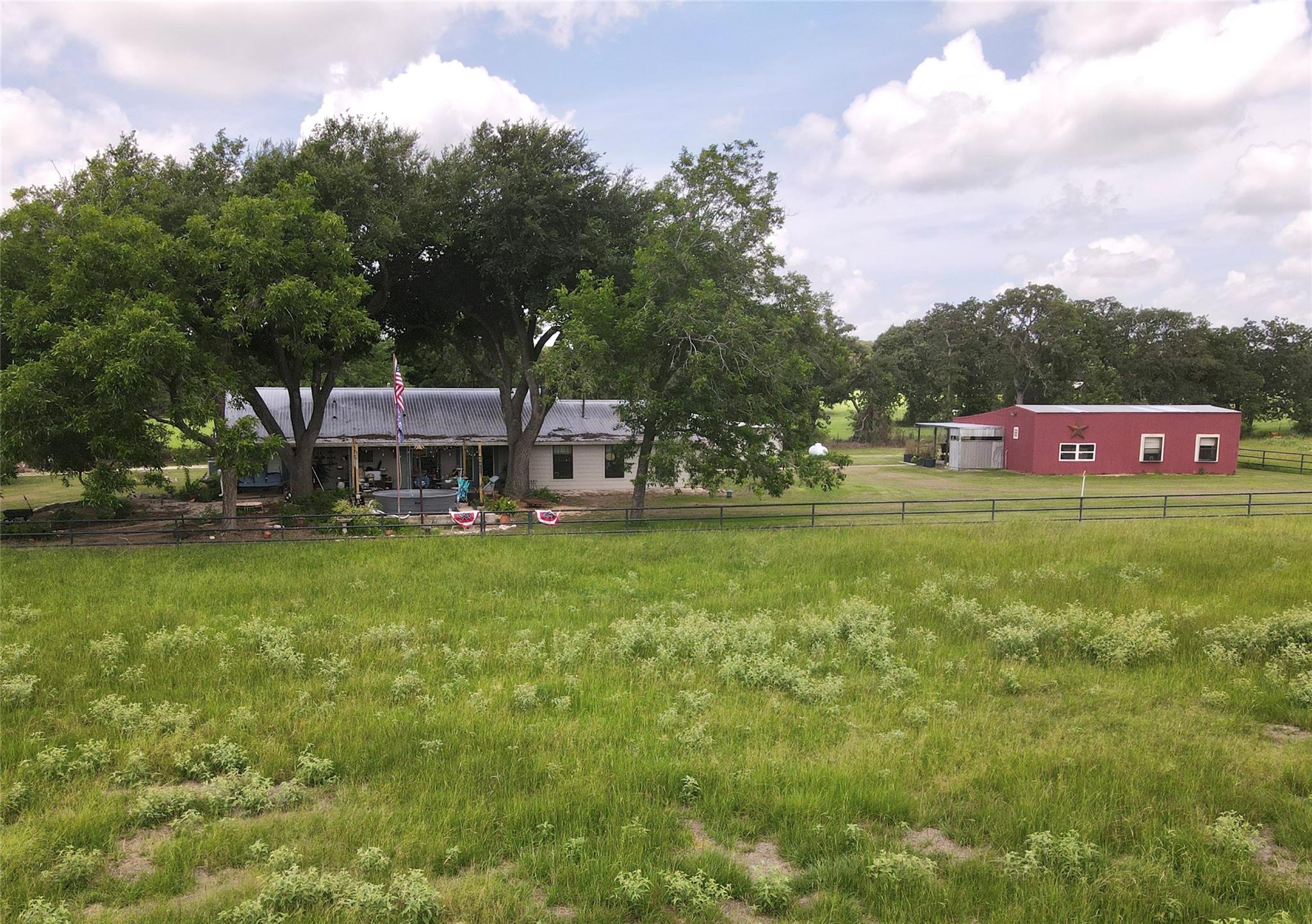 11009 Hwy 77 Hwy Property Photo 3