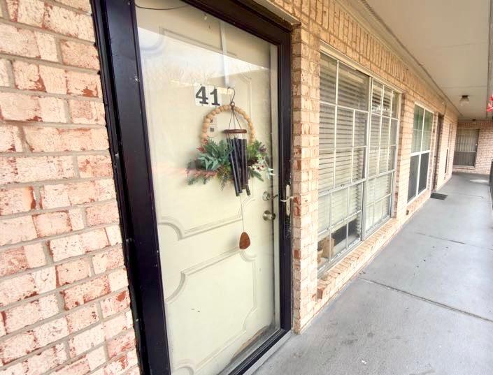 2425 Ashdale Dr #41 Property Photo 2