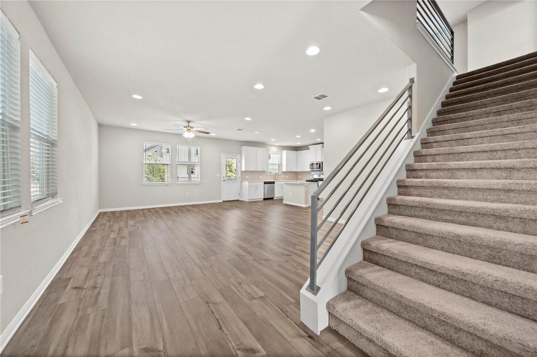 10025 Dawn Pearl Dr Property Photo 6