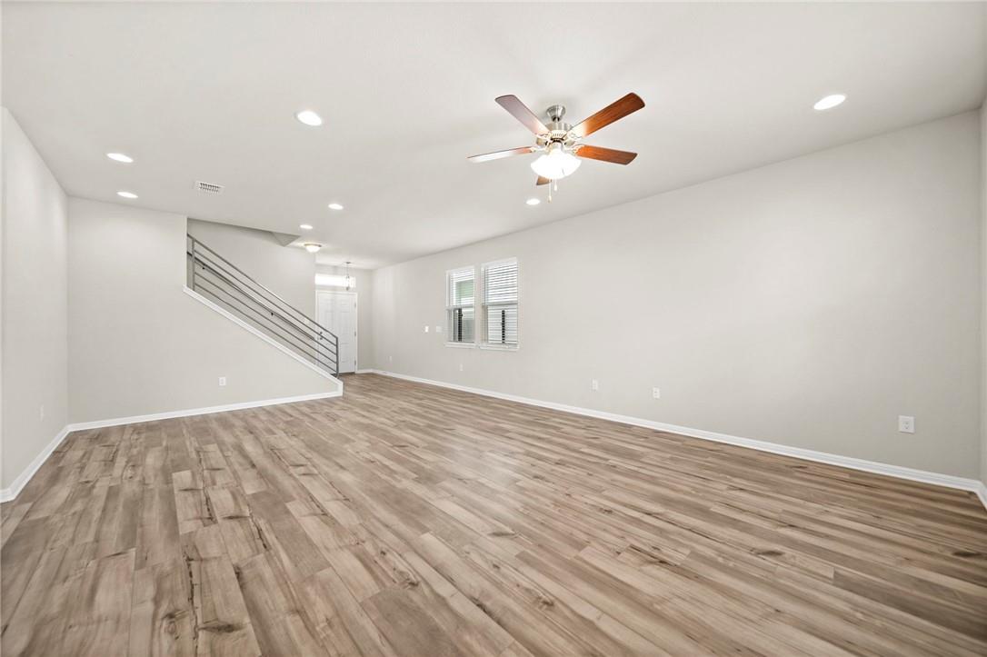 10025 Dawn Pearl Dr Property Photo 8