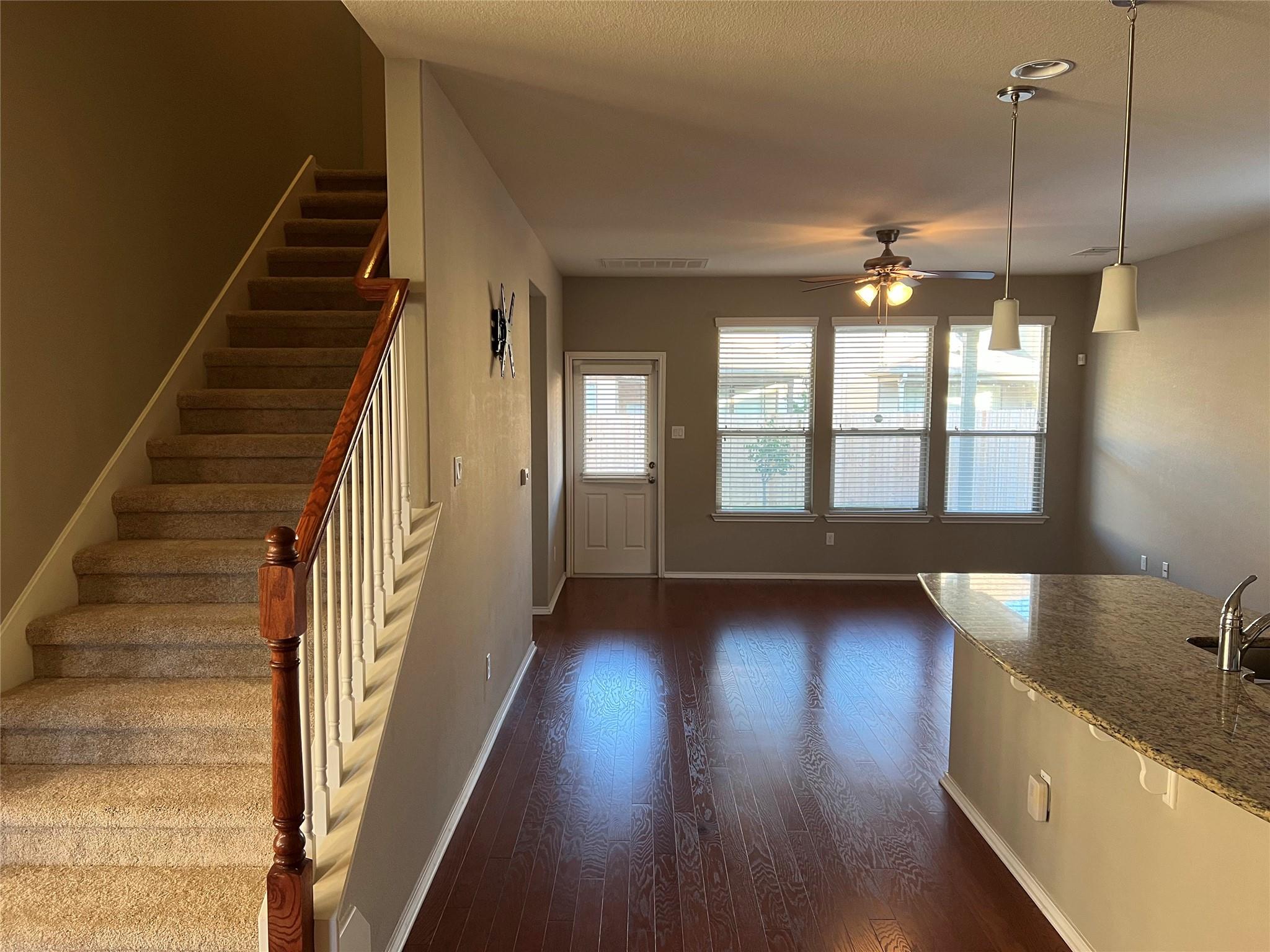 16017 Hawthorne Heights Trl Property Photo 6