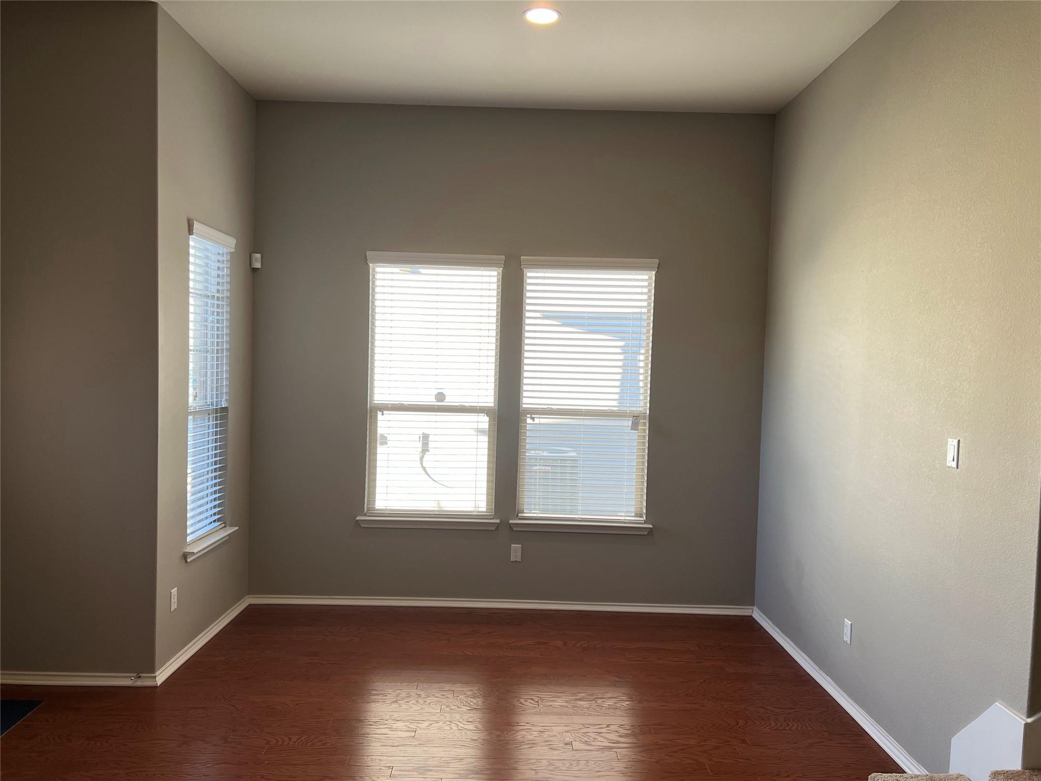 16017 Hawthorne Heights Trl Property Photo 7