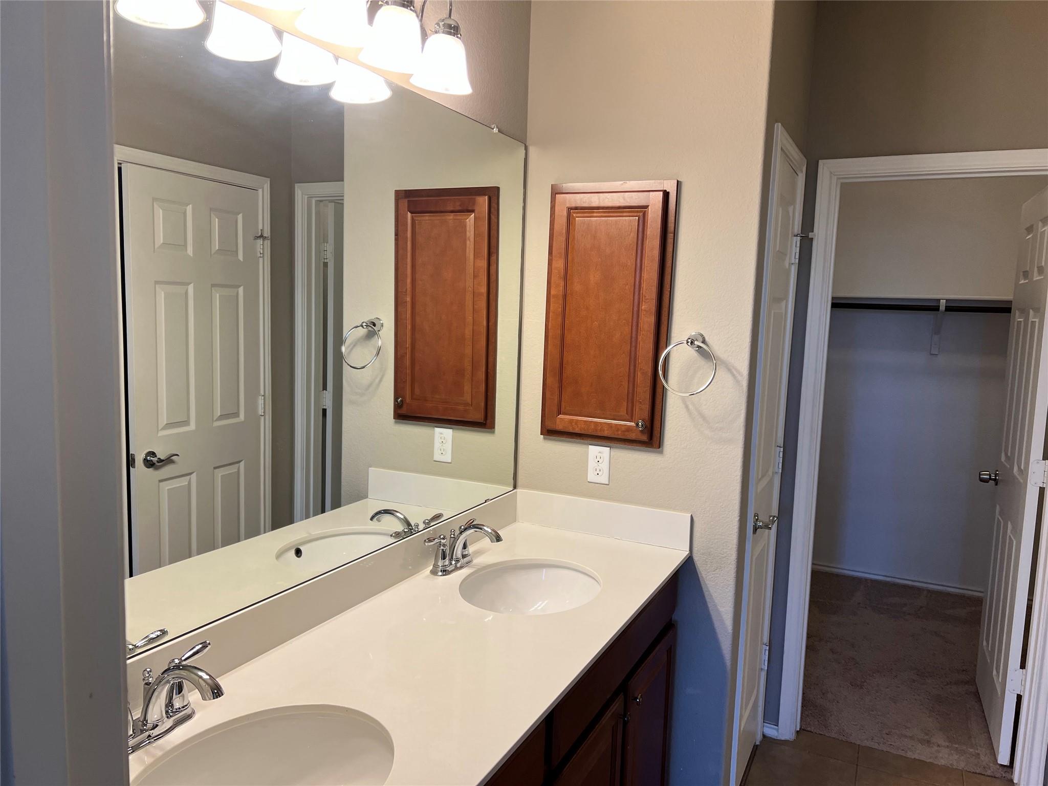 16017 Hawthorne Heights Trl Property Photo 16