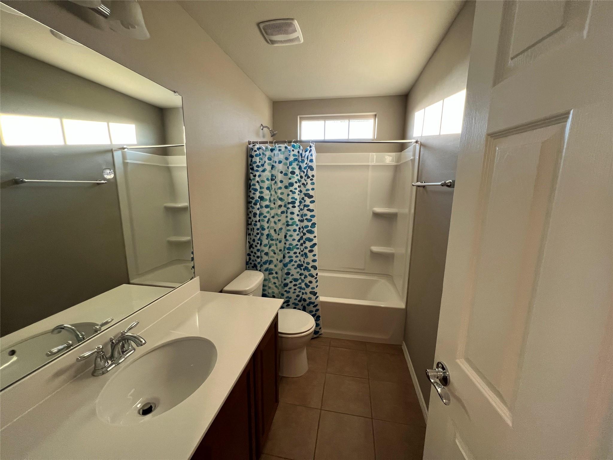 16017 Hawthorne Heights Trl Property Photo 28