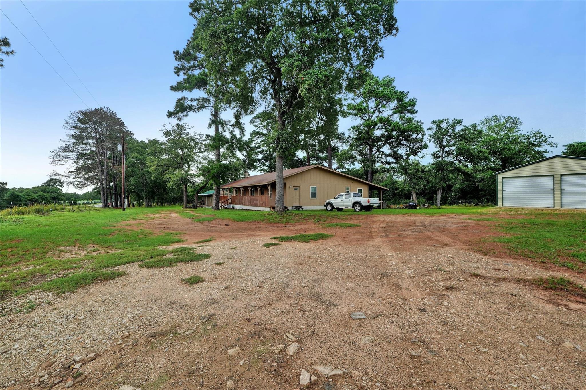 2169 Highway 304 Property Photo 10