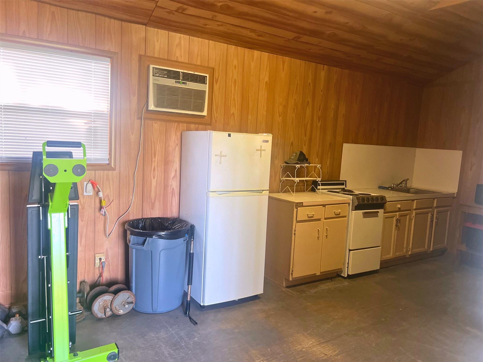 2169 Highway 304 Property Photo 24