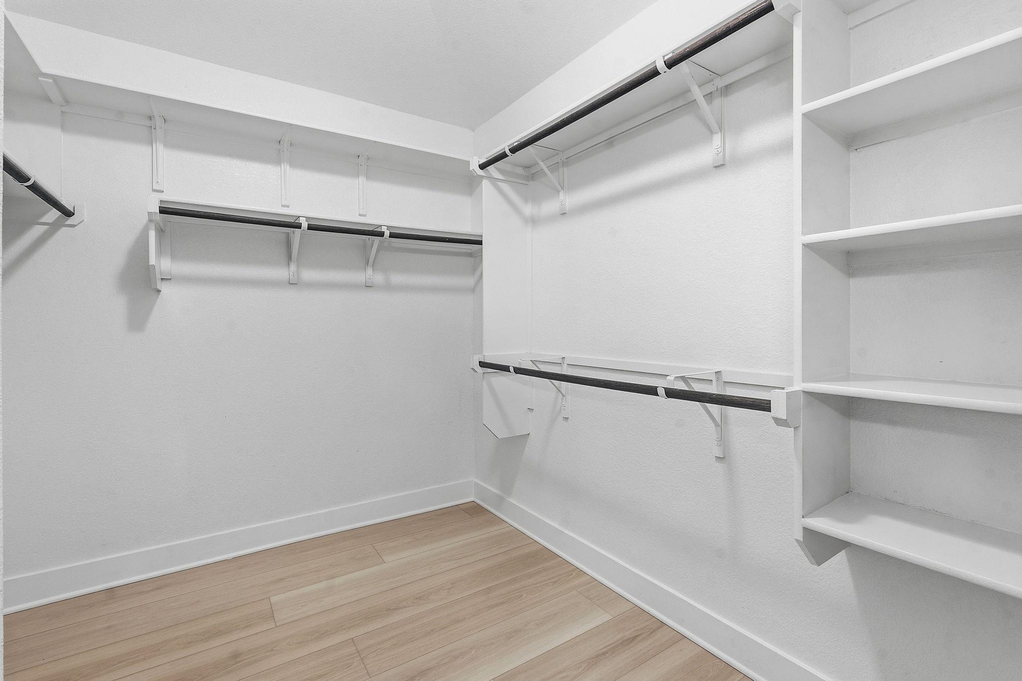 14215 Alloro Dr Property Photo 22