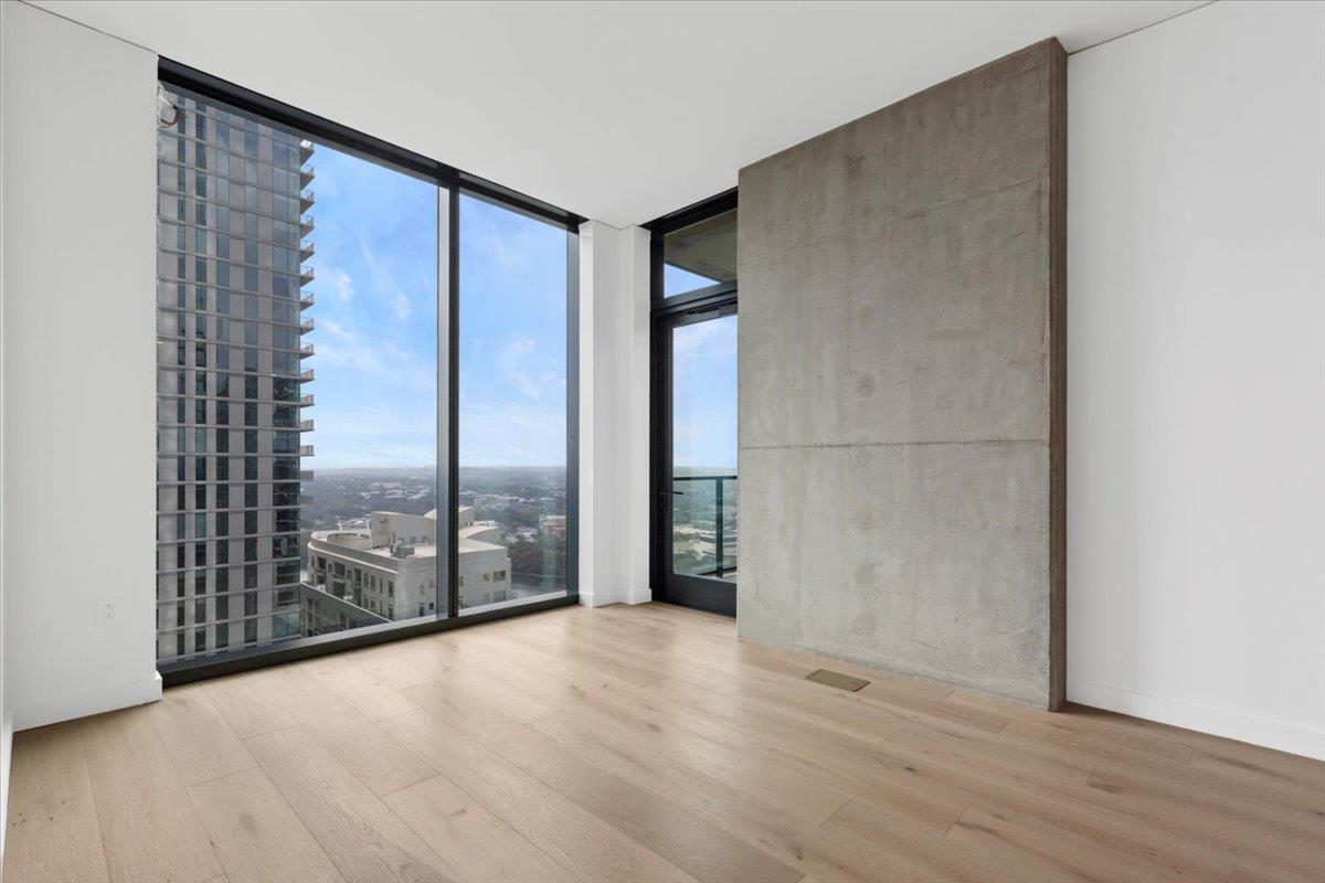 610 Davis St #2503 Property Photo 1