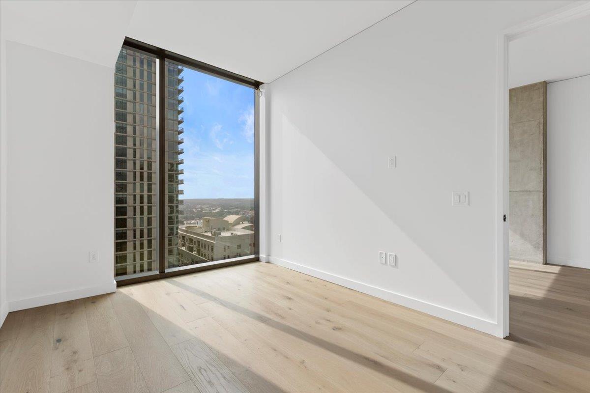 610 Davis St #2503 Property Photo 12