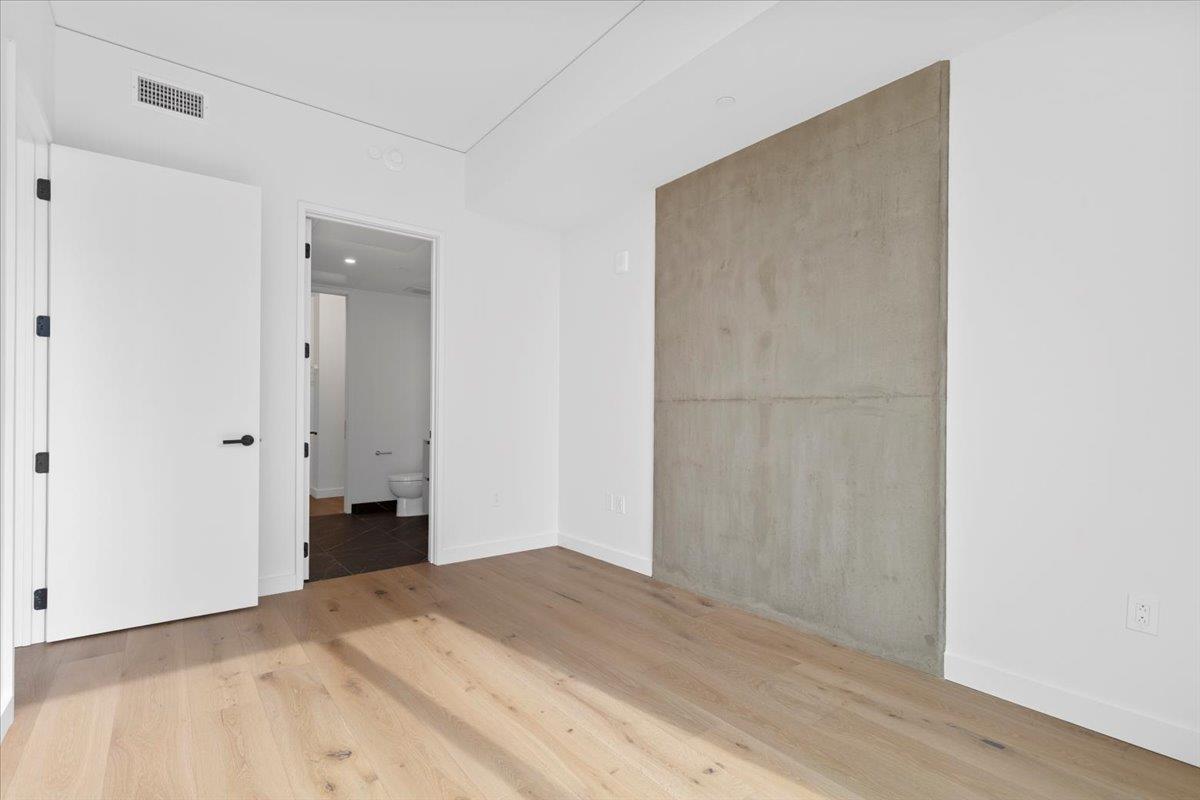 610 Davis St #2503 Property Photo 13