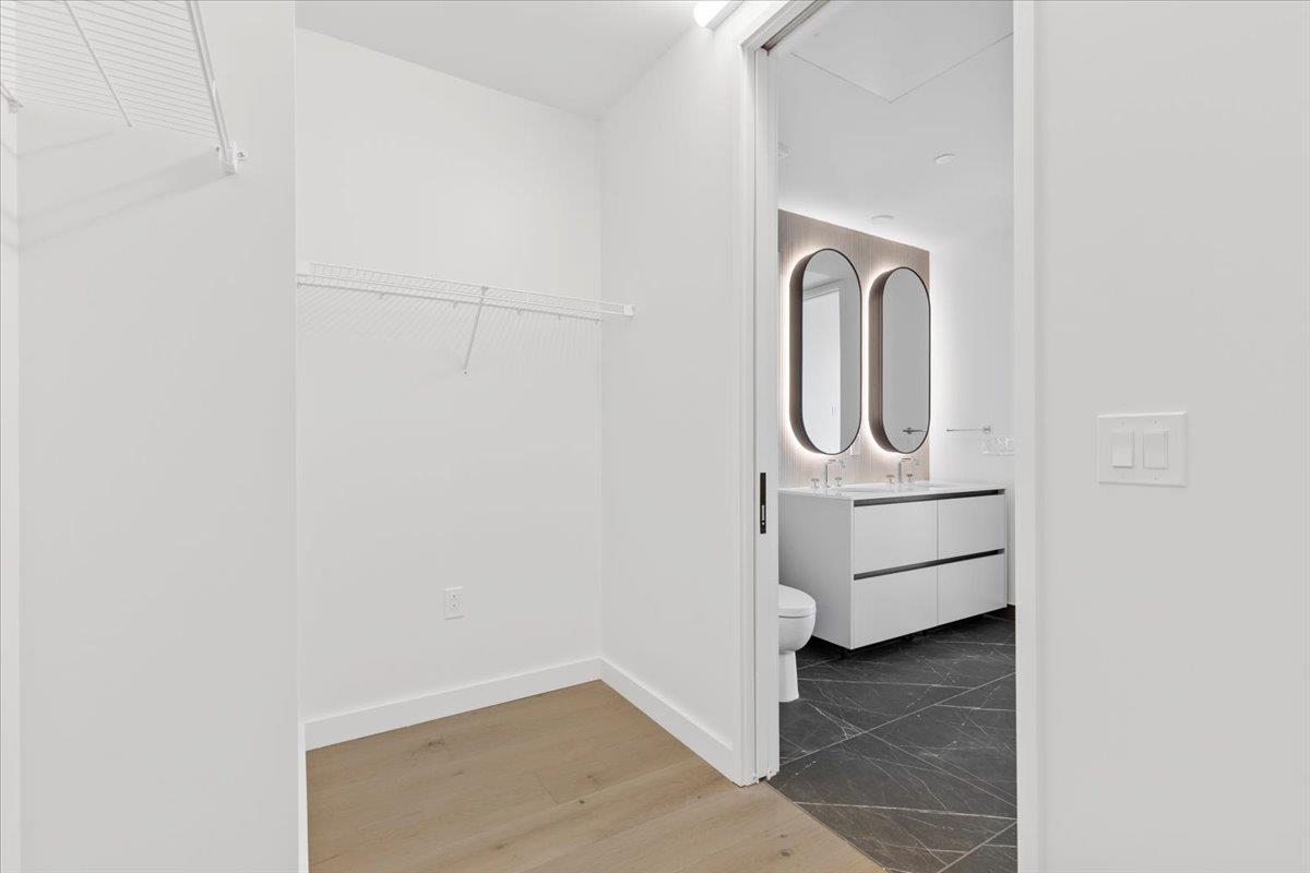 610 Davis St #2503 Property Photo 16