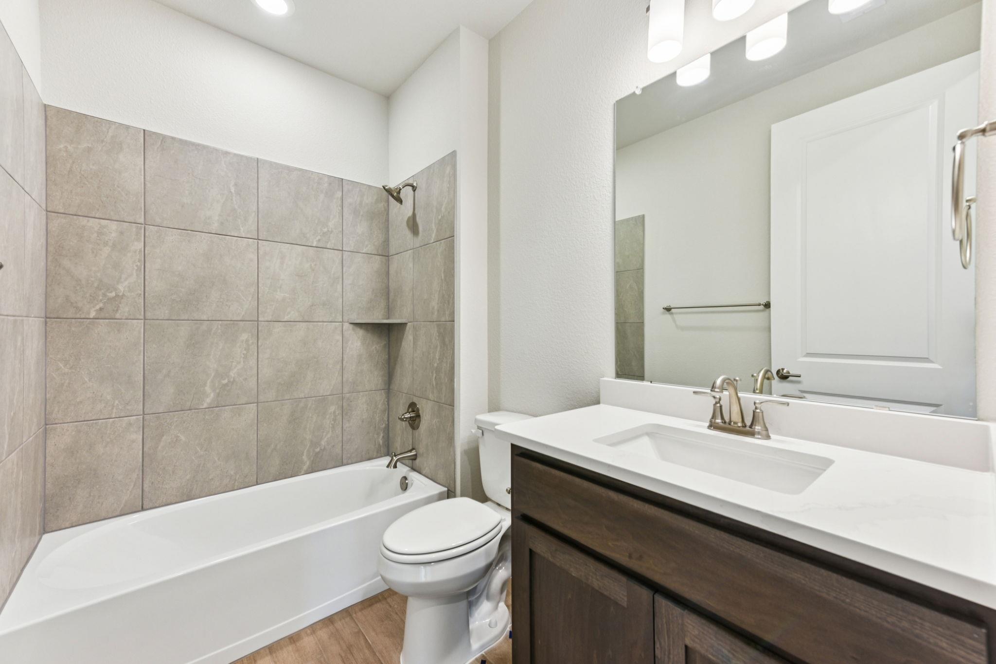 133 Antoinette Way #101 Property Photo 11