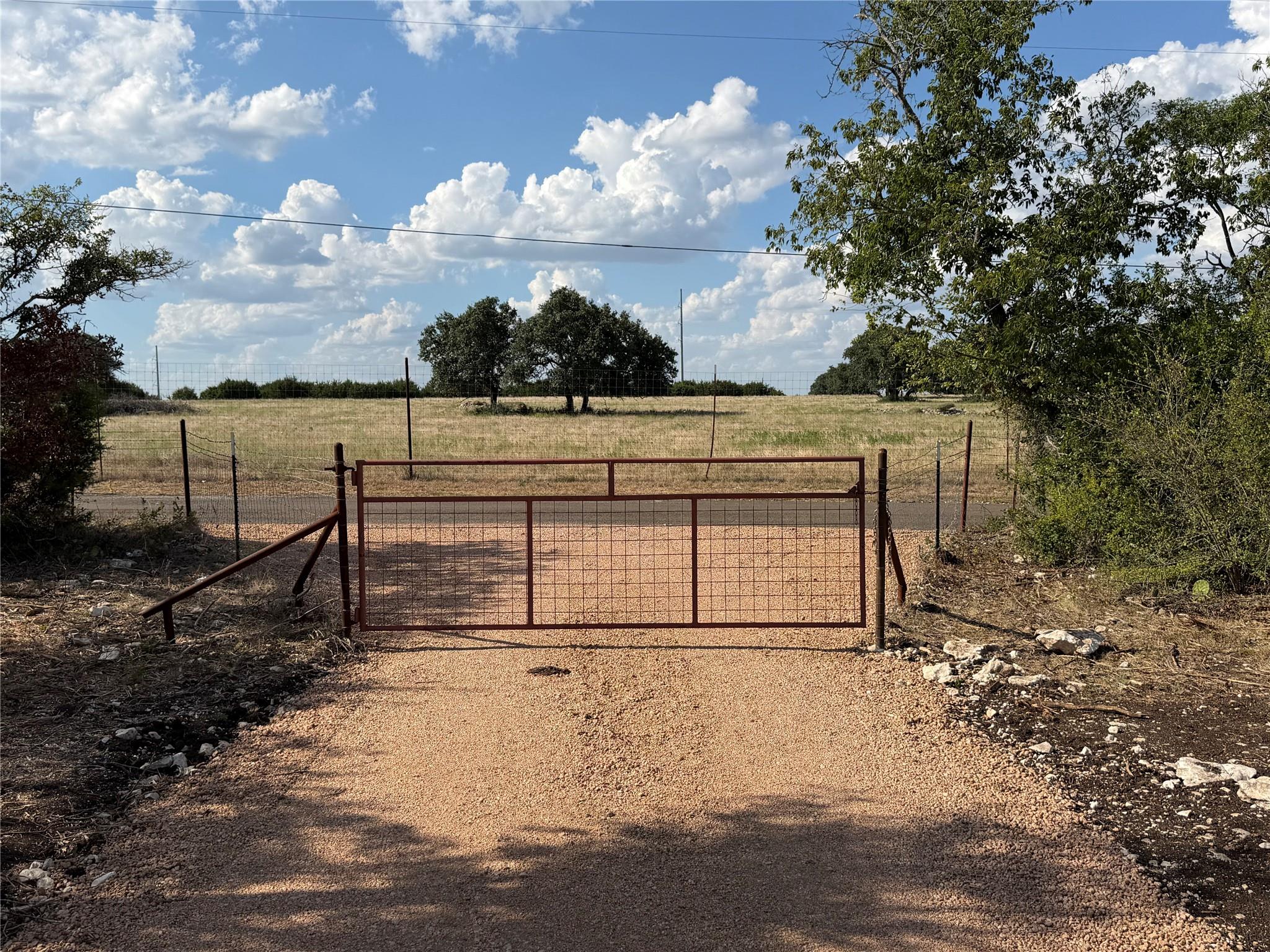 7257 Cr 252 None Property Photo 3