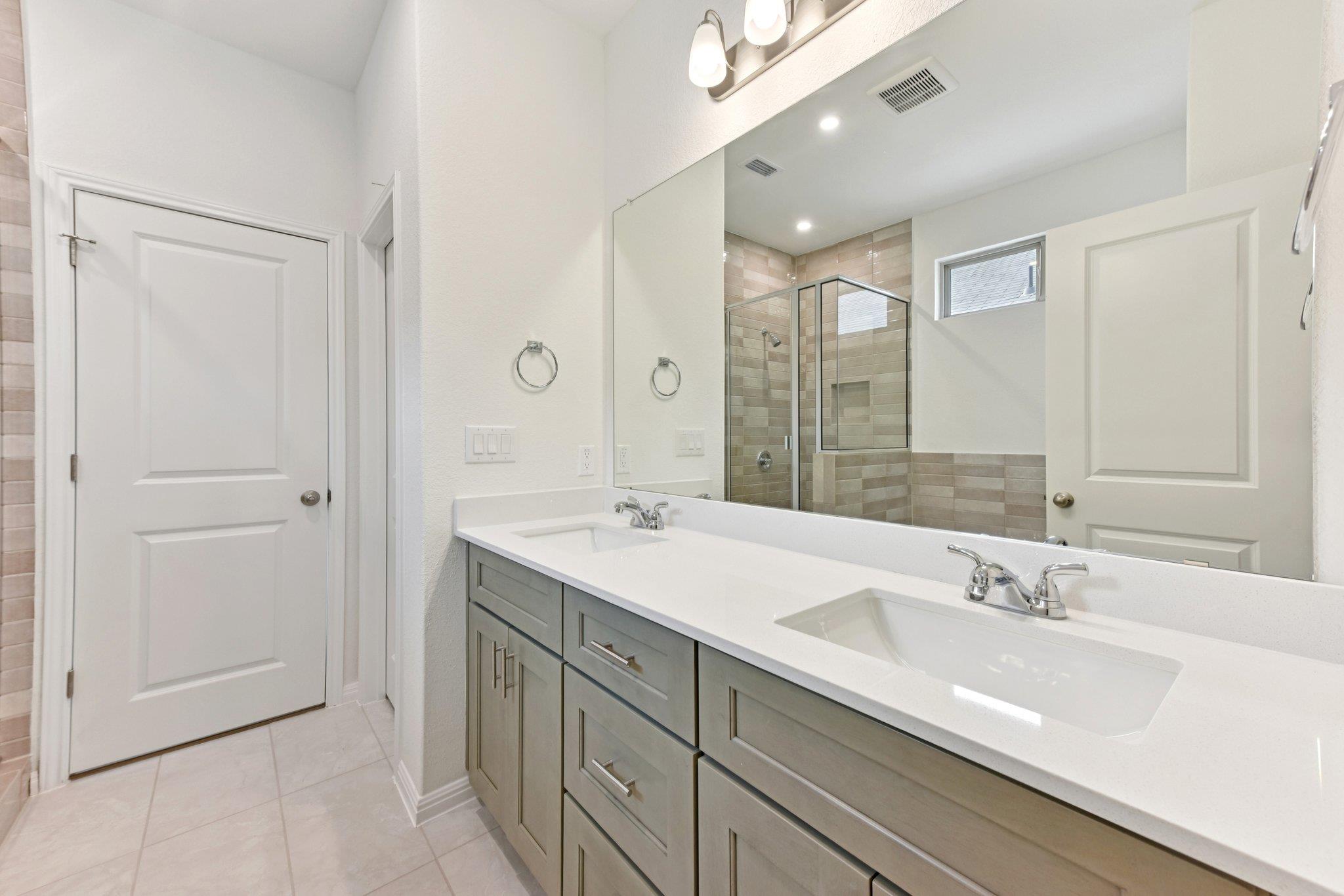 773 Treadwell Ln Property Photo 17