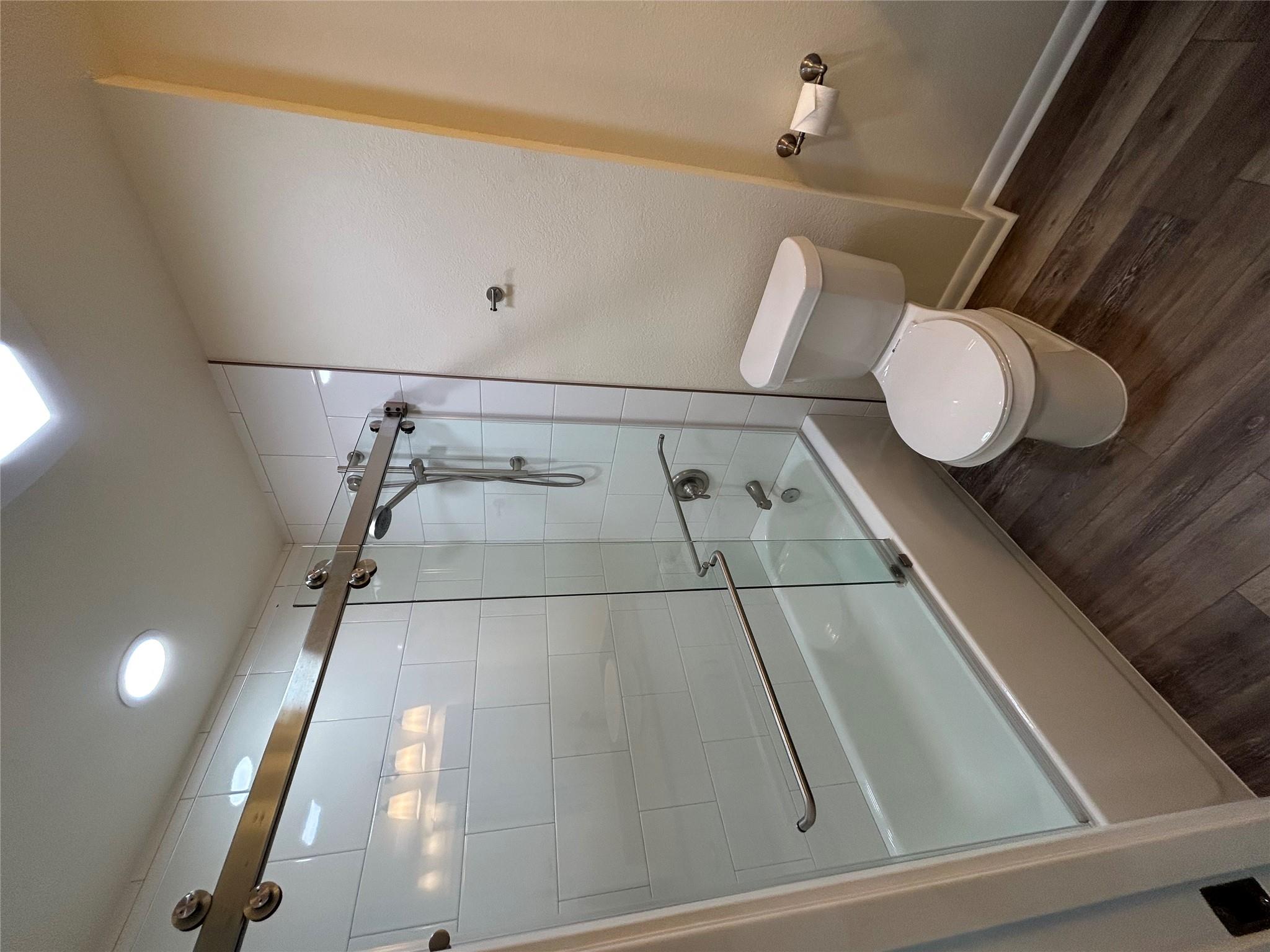 100 Bay Point Dr #8 Property Photo 12