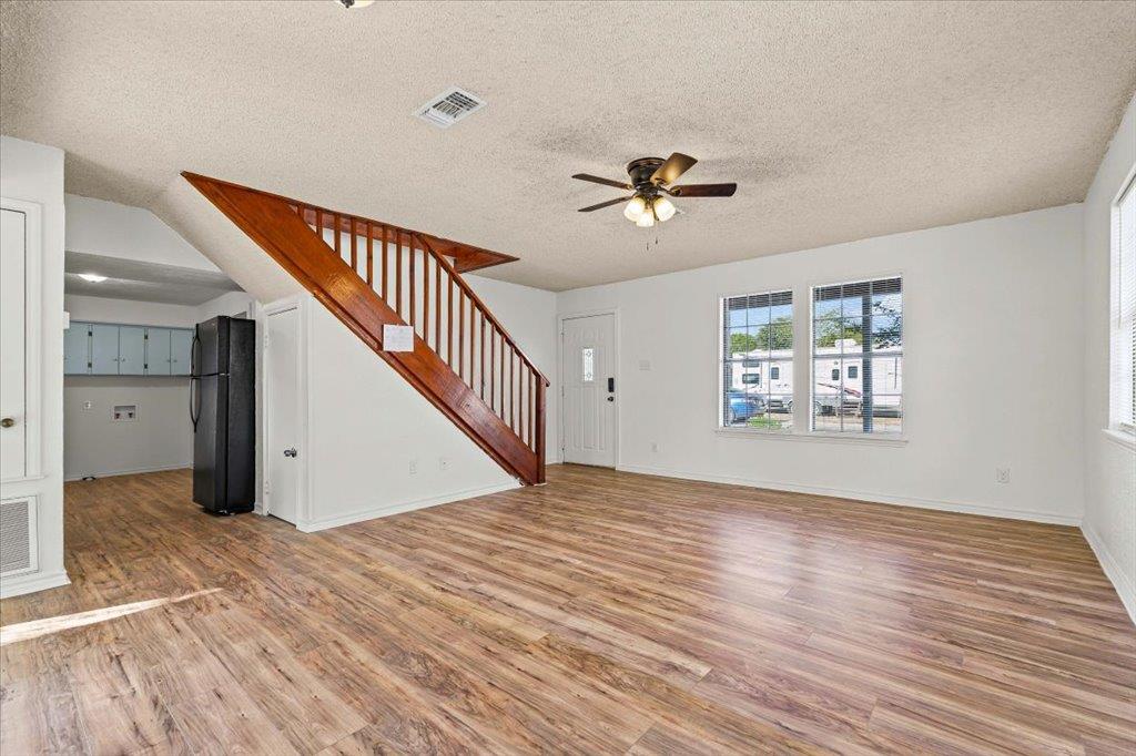 205 Cisneros St Property Photo 3