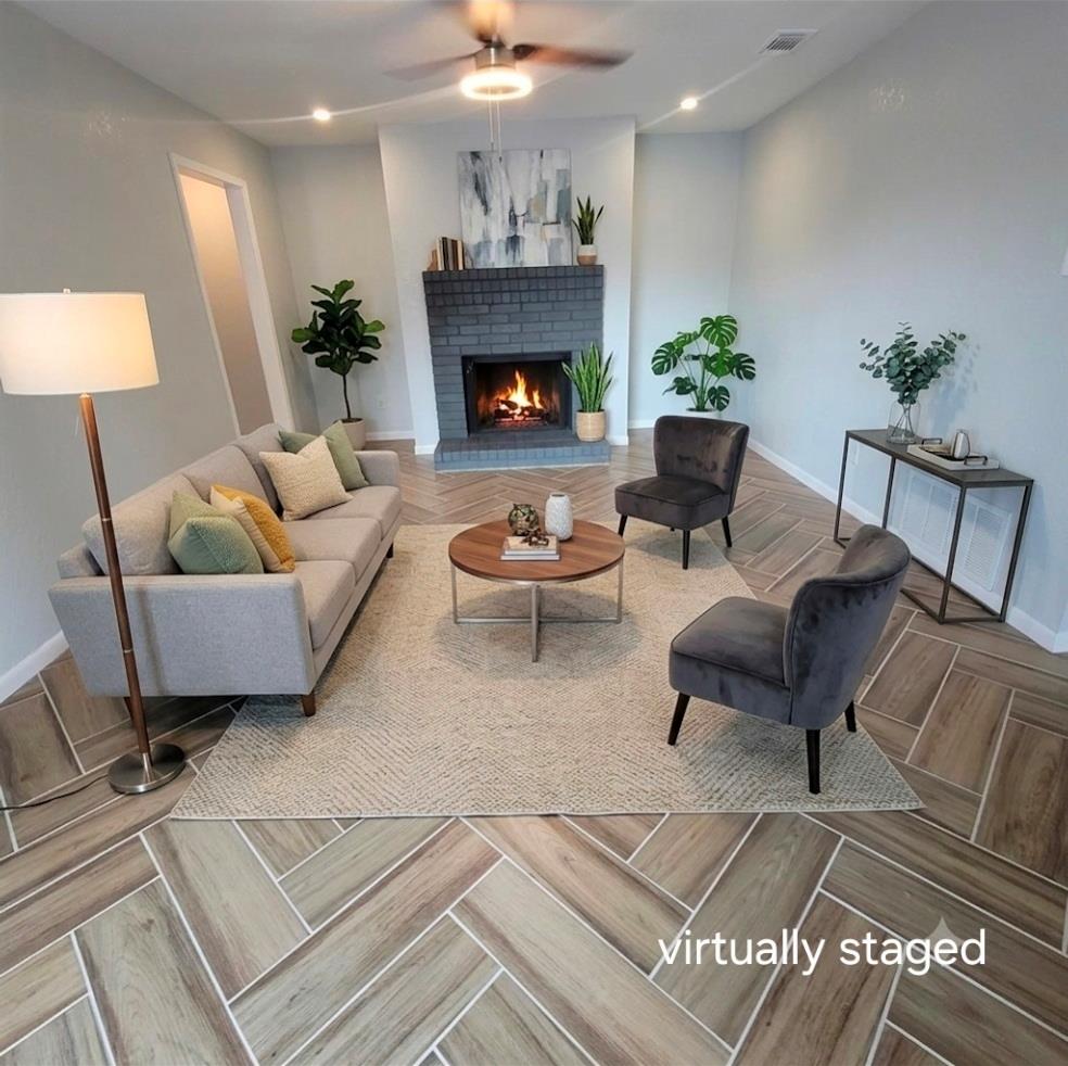 13351 Water Oak Ln #b Property Photo 2