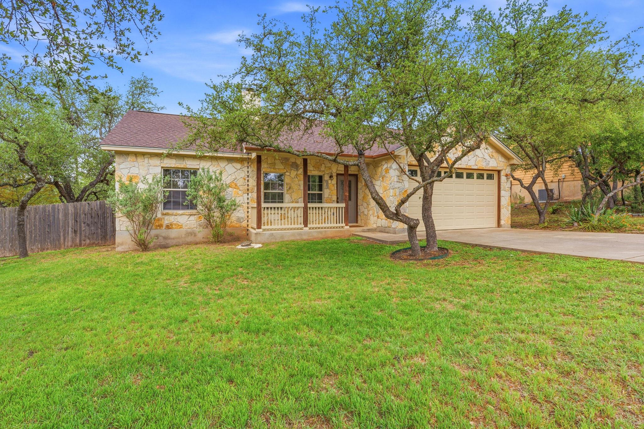 10215 Twin Lake Loop Property Photo 1