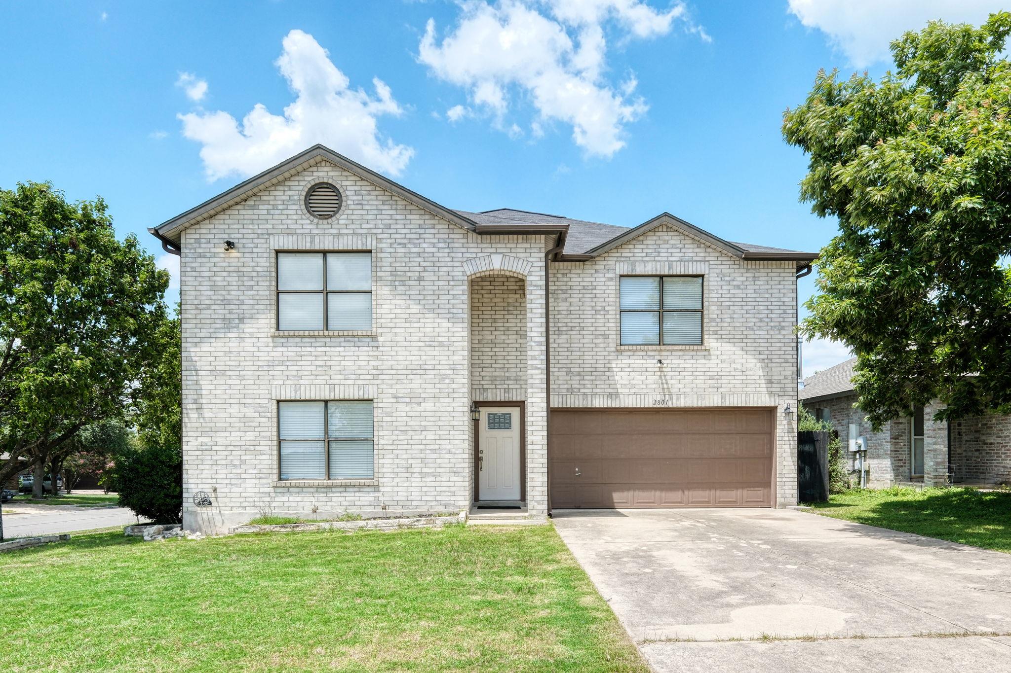 2801 Adelen Ln Property Photo 1