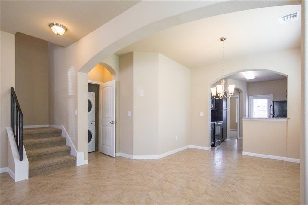 517 Katmai Cir Property Photo 3