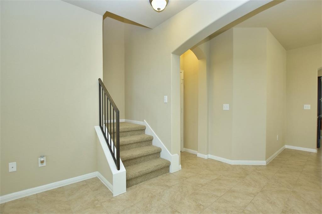 517 Katmai Cir Property Photo 21
