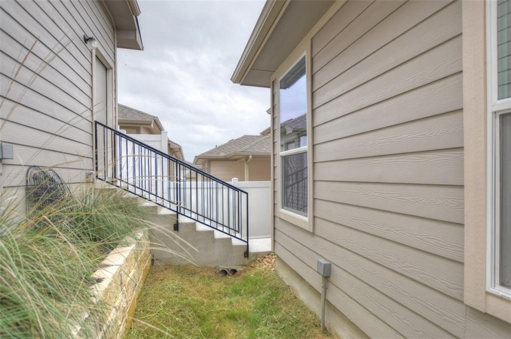 517 Katmai Cir Property Photo 23