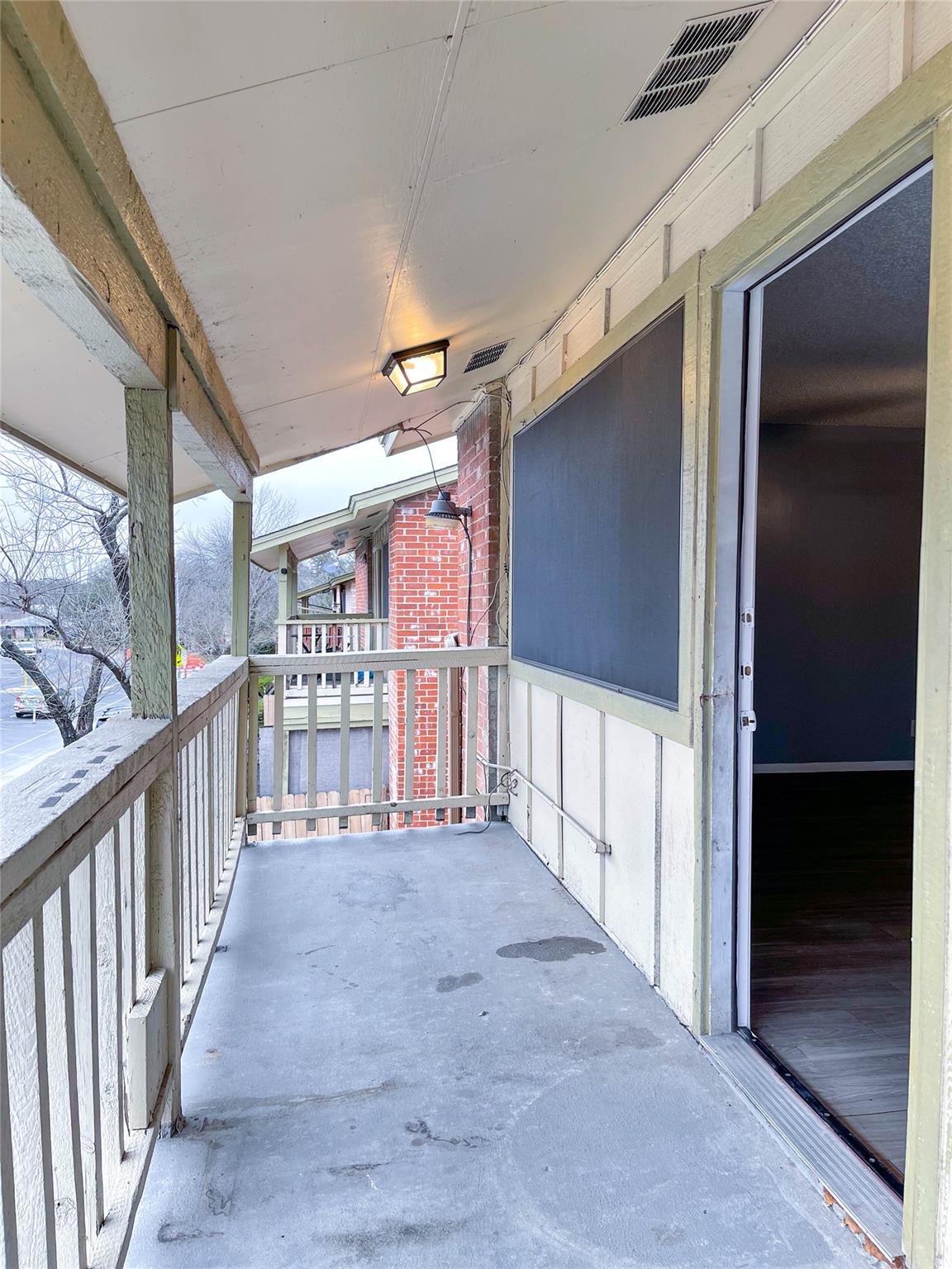 8907 Parkfield Dr #204 Property Photo 2