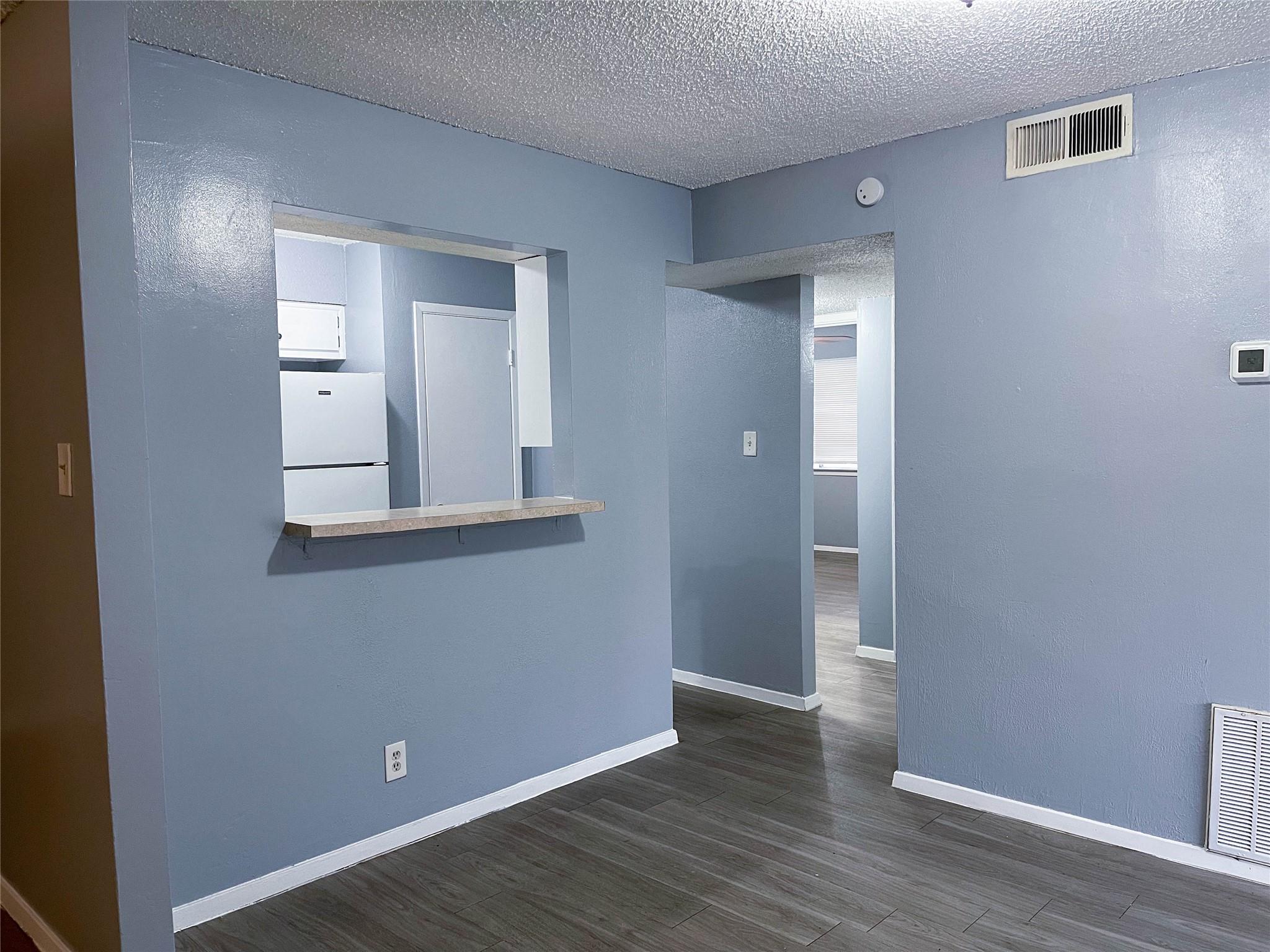8907 Parkfield Dr #204 Property Photo 7