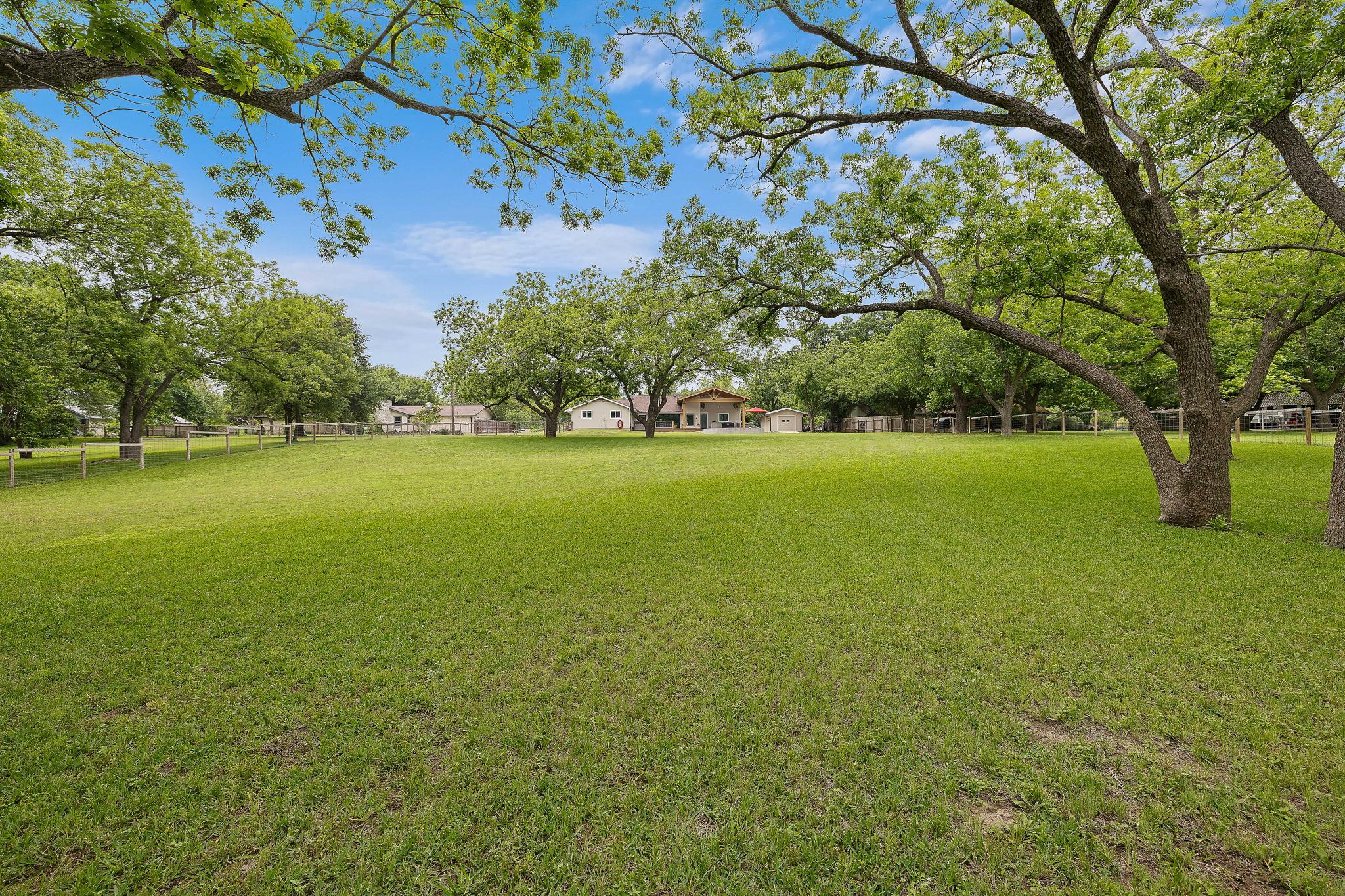 1007 S Gabriel Dr Property Photo 9