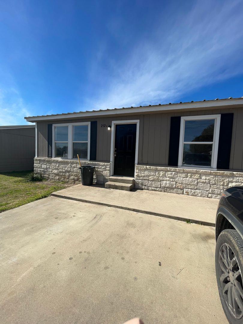 212 Aster St #a Property Photo 1