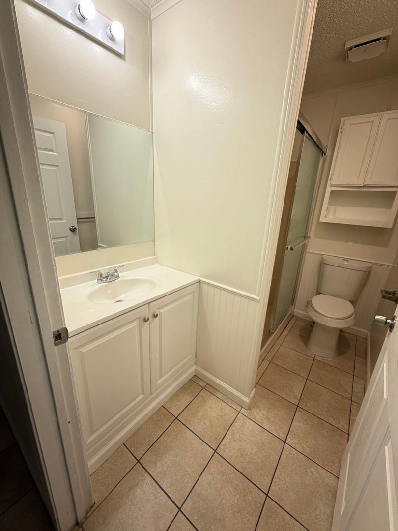 212 Aster St #a Property Photo 8