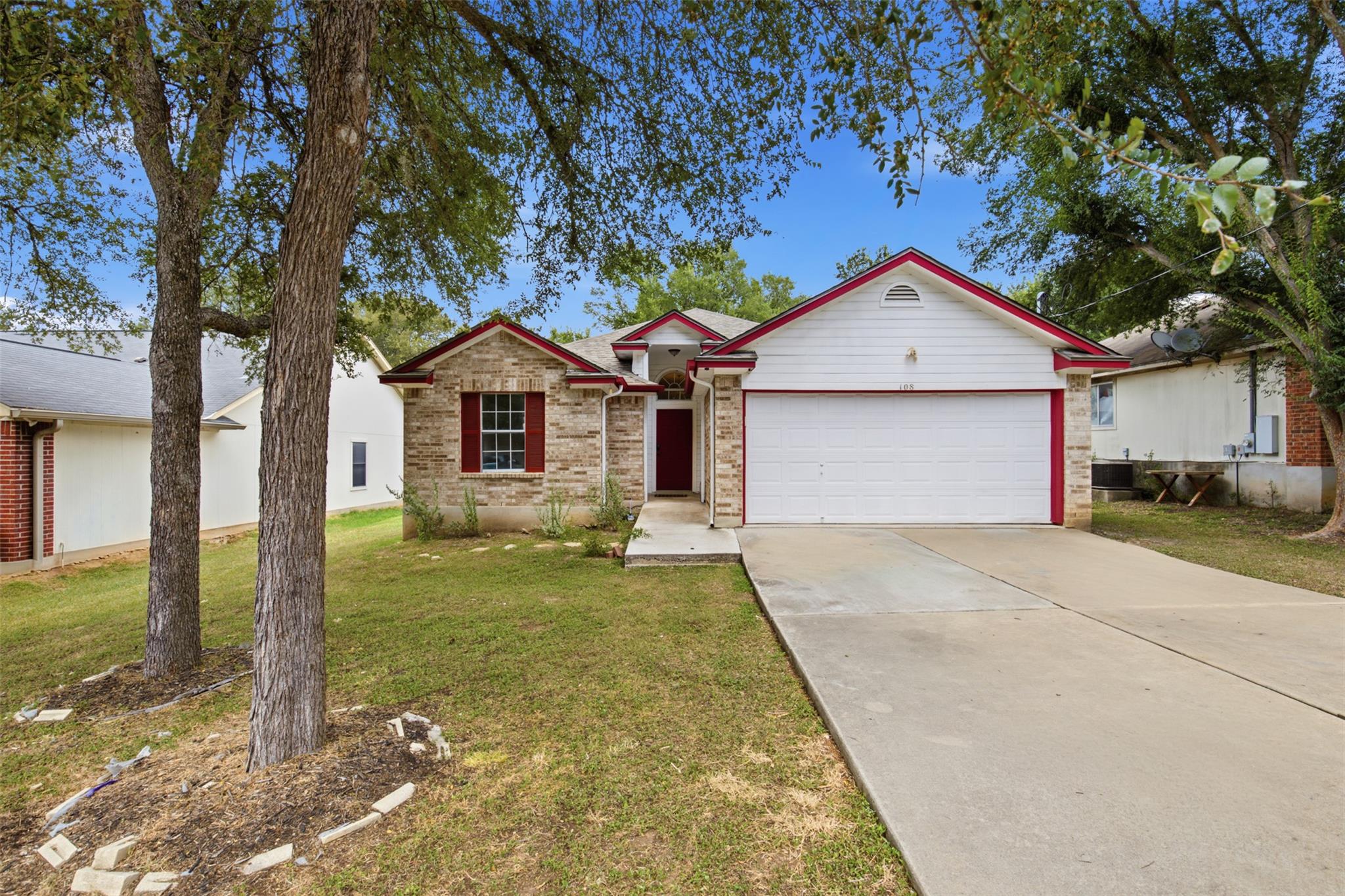 108 Songbird Ct Property Photo 2