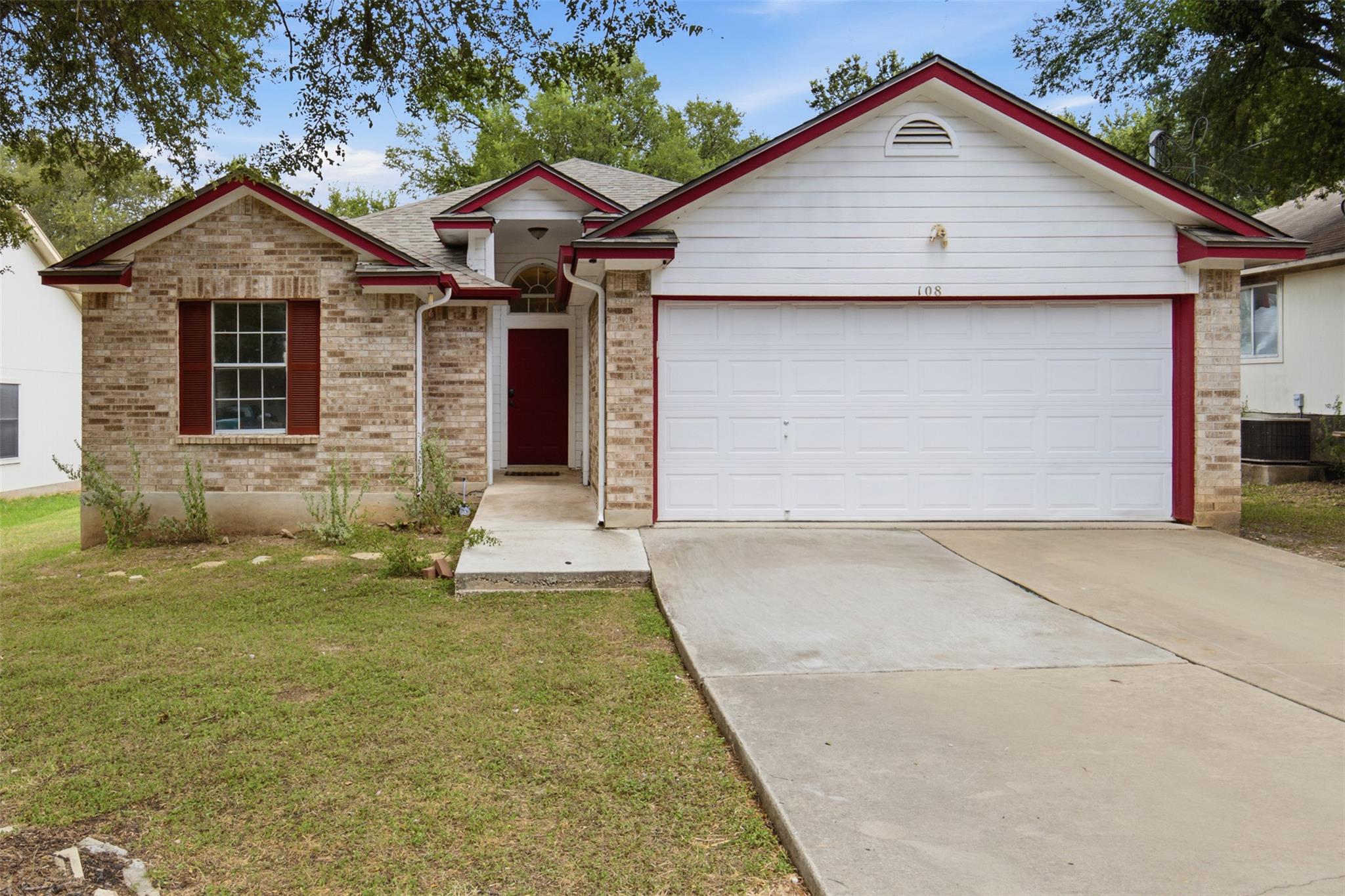 108 Songbird Ct Property Photo 4
