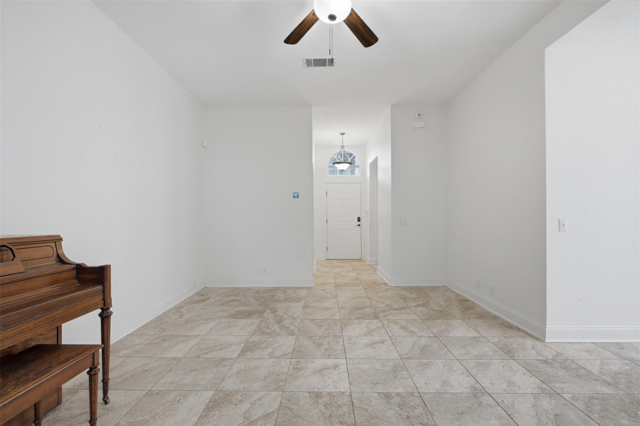 108 Songbird Ct Property Photo 7