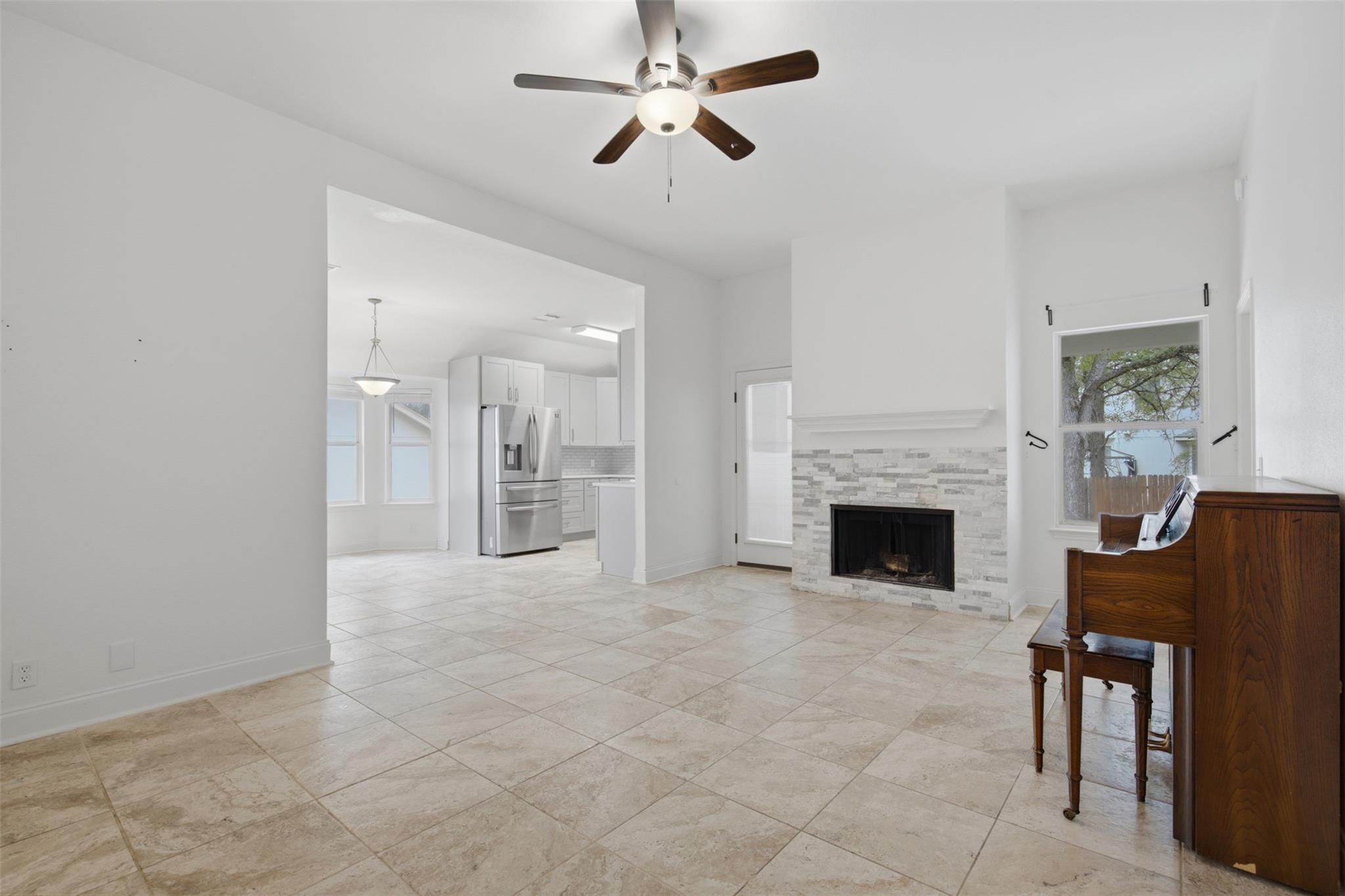 108 Songbird Ct Property Photo 10